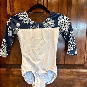 ❄️ LuckyLeo brand Navy and White Snowflake 3/4 Sleeve Ballet Leotard